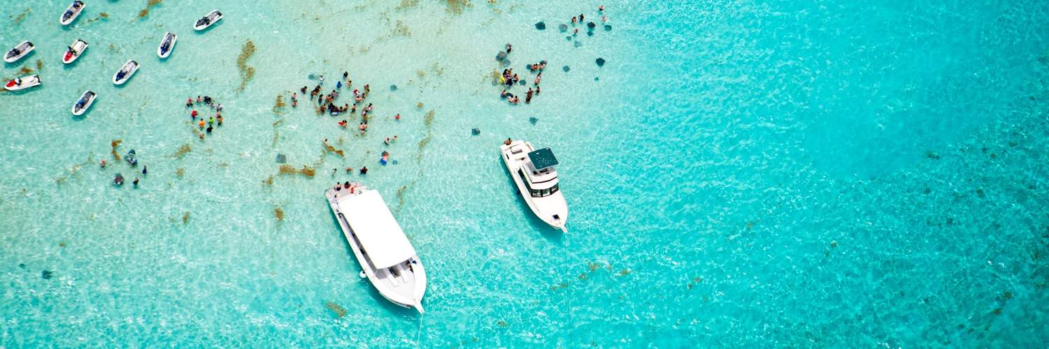 Travel with Air Canada from Toronto to Grand Cayman (YYZ - GCM)