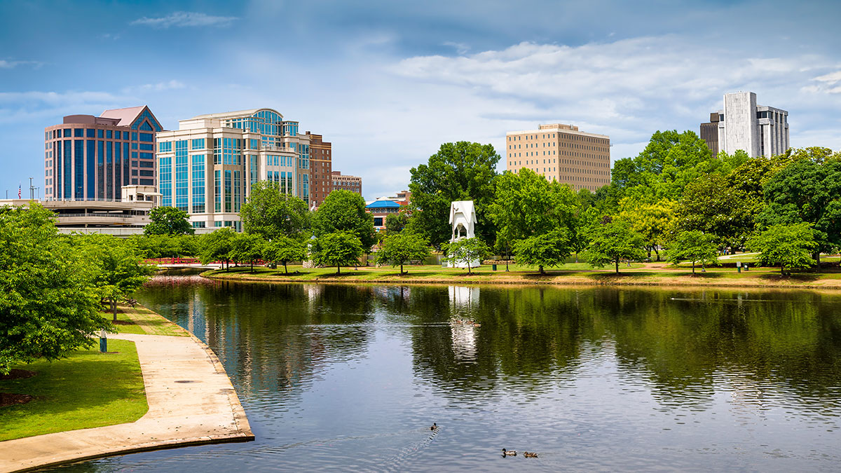 Wide river next to downtown Huntsville